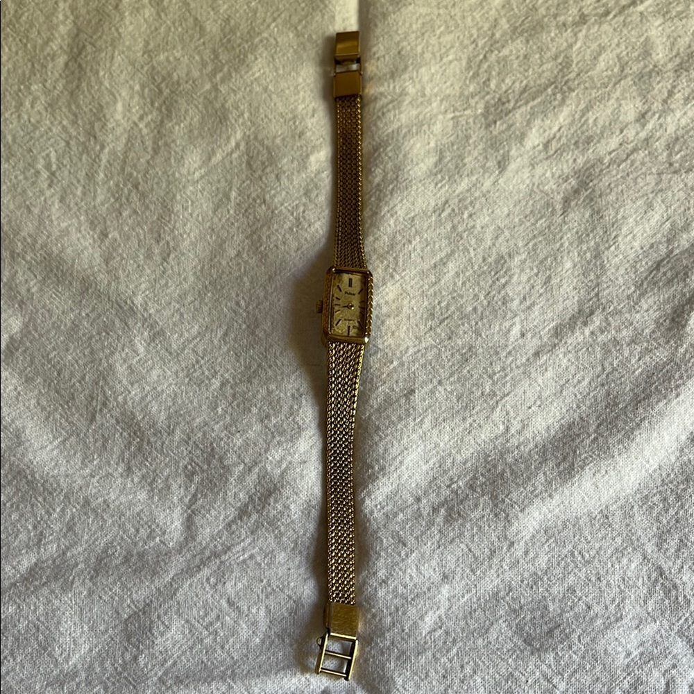 Pulsar Vintage Gold Watch